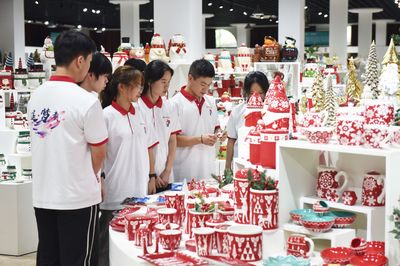 瓷韻匠心傳文脈 青春逐夢繪新篇——記“追夢者”實踐隊的德化白瓷文化傳承與產業創新之旅